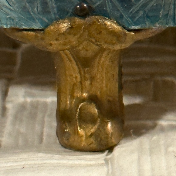 ANTIQUE VASELINE URANIUM GLASS powder puff bowl inside a tin lidded container - Picture 9 of 16